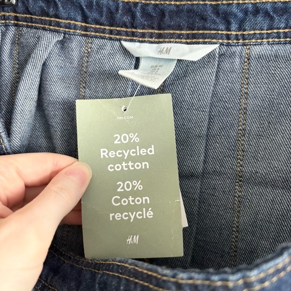 H&M Pleated Denim Skirt Dark Wash NWT - Picture 7 of 7